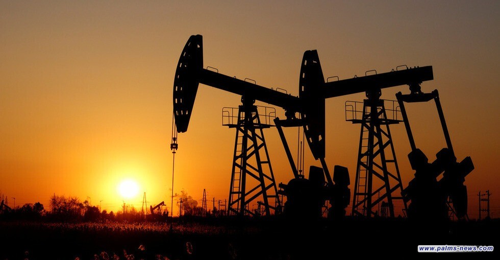 النفط يهوي بقوة لما دون الـ65 دولارا